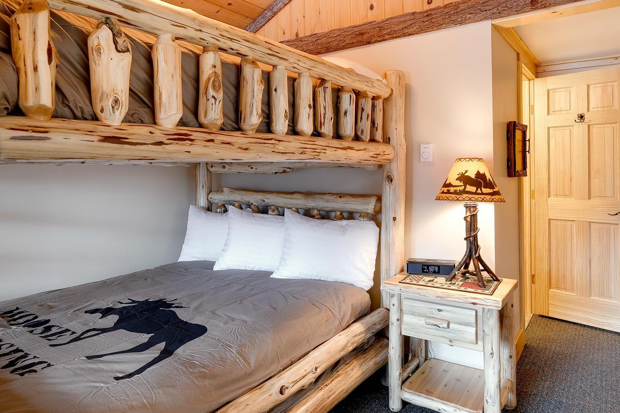 Cobble Mountain Inn 2*